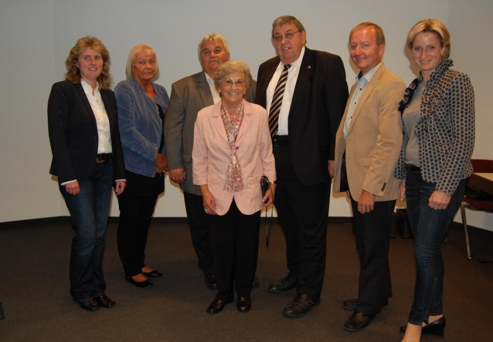 Das Bild zeigt von links die CDU Kreisverbandsvorsitzende Drte Conradi, Sieglinde Stumpp, Joachim Rebholz, Margret Seeger, Gnter Seeger, Gnther Meinhold und Dr. Nicole Hoffmeister- Kraut.